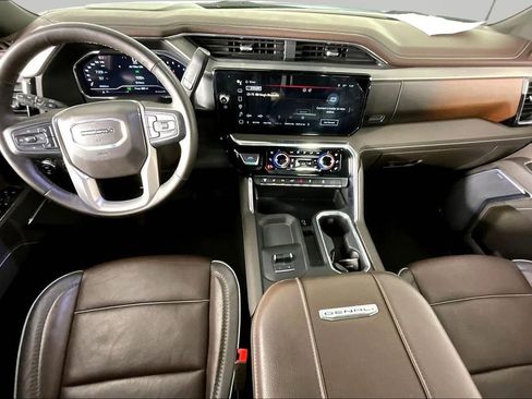 Certified 2025 GMC Sierra 2500 Denali w/ Denali Reserve Package AWD/4WD image 8