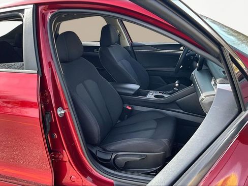 Used 2021 Kia K5 LXS image 7