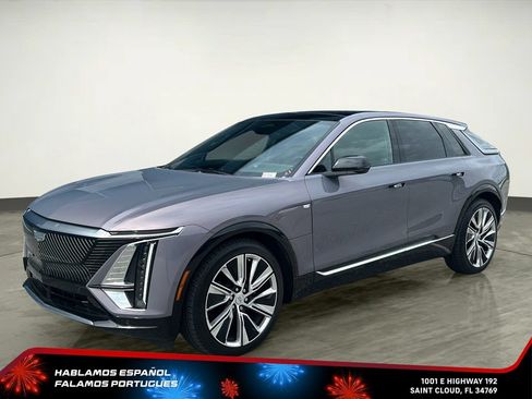 Certified 2025 Cadillac Lyriq Luxury w/ LPO, Floor Liner Package AWD/4WD image 2