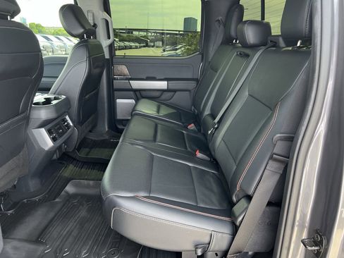 Used 2024 Ford F250 Lariat w/ Lariat Ultimate Package image 32