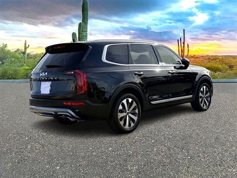 Used 2022 Kia Telluride S image 4