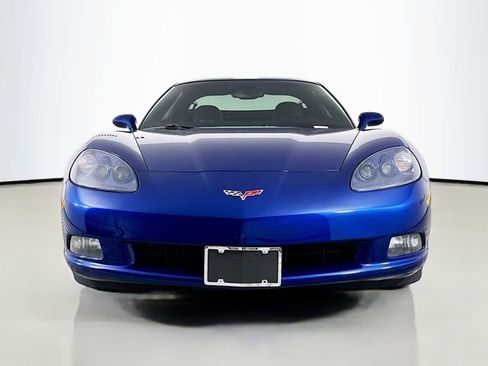 Used 2007 Chevrolet Corvette Coupe w/ Preferred Equipment Group image 2