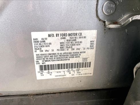 Used 2022 Ford Explorer XLT w/ Equipment Group 202A RWD image 32