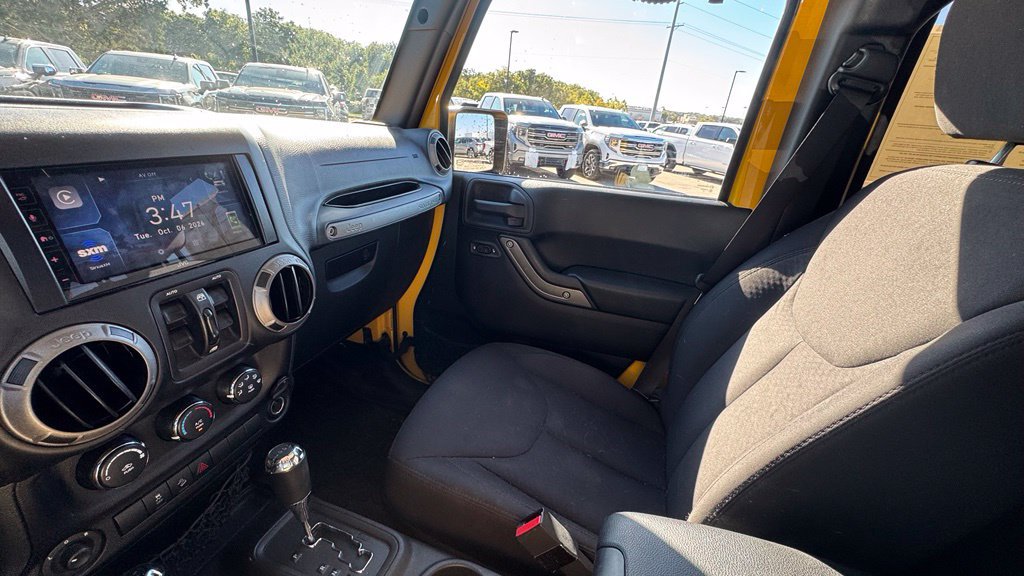 Used 2015 Jeep Wrangler Unlimited Sport AWD/4WD image 19