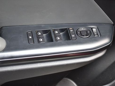 Used 2025 Kia K4 FWD image 15