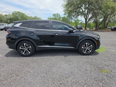 Used 2023 Kia Sportage EX FWD image 3