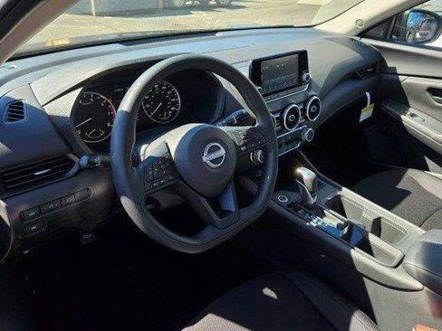 Certified 2025 Nissan Sentra S FWD image 19
