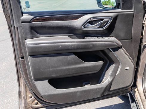Used 2021 Chevrolet Tahoe High Country w/ Premium Package AWD/4WD image 10