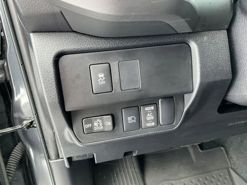 Used 2023 Toyota Tacoma TRD Off-Road w/ Black Out Package (TMS) image 29