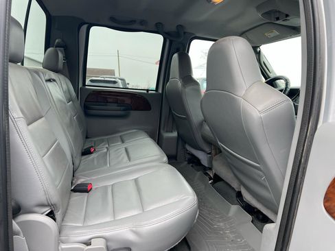 Used 2004 Ford F350 Lariat image 14