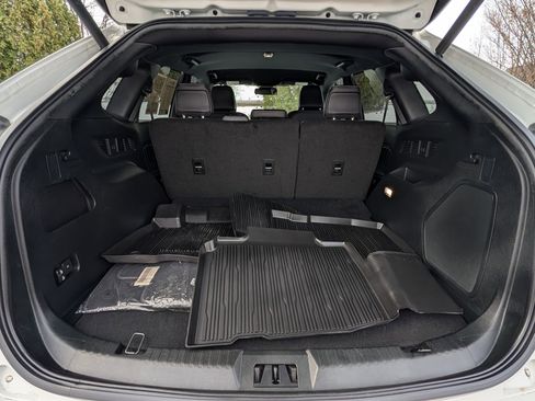 Used 2023 Ford Edge ST image 29