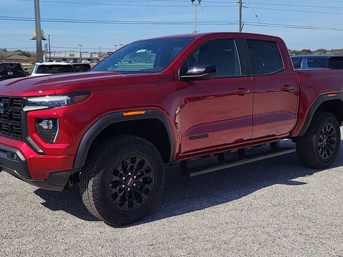 New 2026 GMC Canyon Elevation w/ Convenience Package image 3