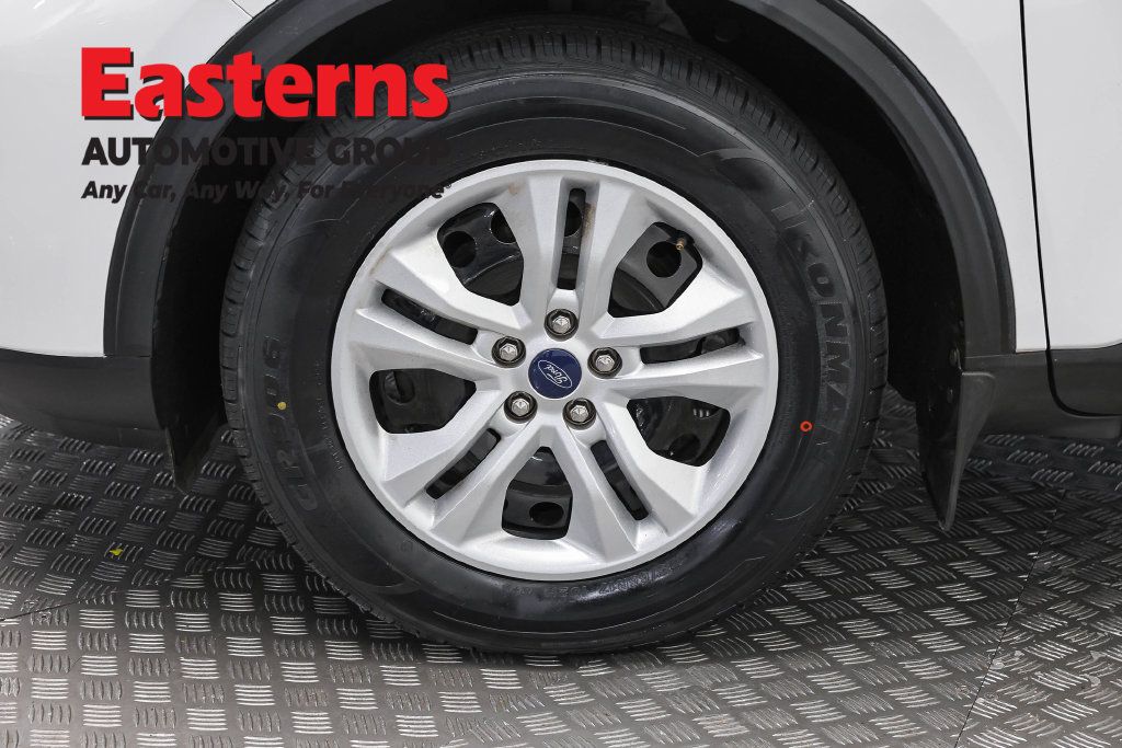 Used 2022 Ford Escape S AWD/4WD image 34