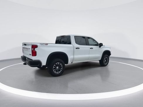 Used 2024 Chevrolet Silverado 1500 ZR2 AWD/4WD image 8