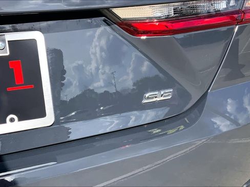 Used 2025 Toyota Camry SE w/ Multimedia Upgrade Package image 10