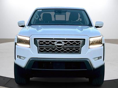 Used 2024 Nissan Frontier SL w/ Technology Package