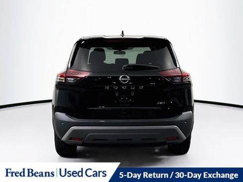 Used 2023 Nissan Rogue S AWD/4WD image 7