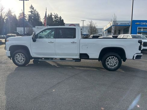 Used 2020 Chevrolet Silverado 3500 High Country w/ Z71 Off-Road Package image 8