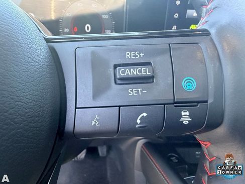 Used 2025 Nissan Kicks SR w/ SR Premium Package FWD image 18