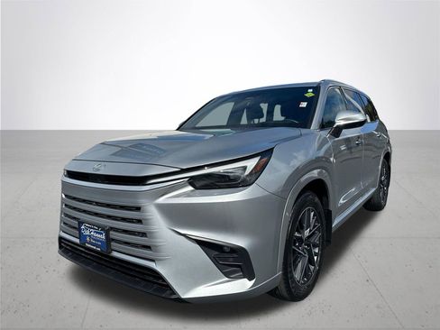Used 2024 Lexus TX 350 AWD w/ Technology Package image 2