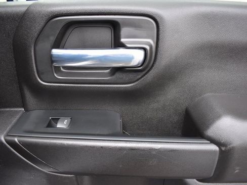 Used 2023 Chevrolet Silverado 2500 Custom w/ Custom Value Package image 13