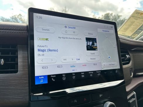 Used 2024 Ford Expedition Max Limited image 31