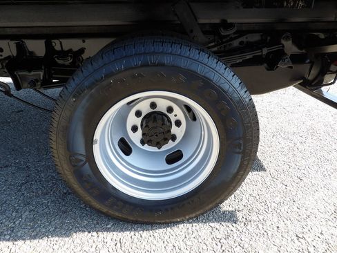 Used 2017 Ford F350 XL w/ Power Equipment Group RWD image 55