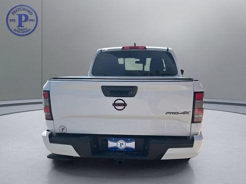 Used 2023 Nissan Frontier PRO-4X w/ Tow Package AWD/4WD image 7