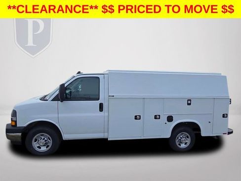 New 2025 Chevrolet Express 3500 w/ Power Convenience Package RWD image 11