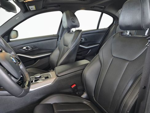 Used 2025 BMW 330i Sedan RWD image 17