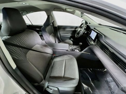 Used 2025 Toyota Camry LE FWD image 23