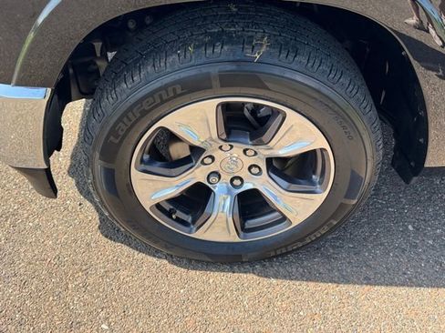 Certified 2022 RAM 1500 Laramie AWD/4WD image 8