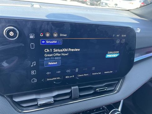 Used 2025 Chevrolet Equinox RS w/ Convenience Package III FWD image 12