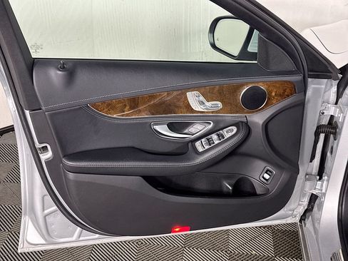 Used 2015 Mercedes-Benz C 300 Sedan image 10