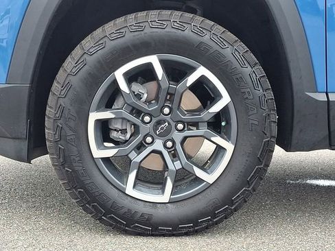 Used 2025 Chevrolet Equinox ACTIV FWD image 8