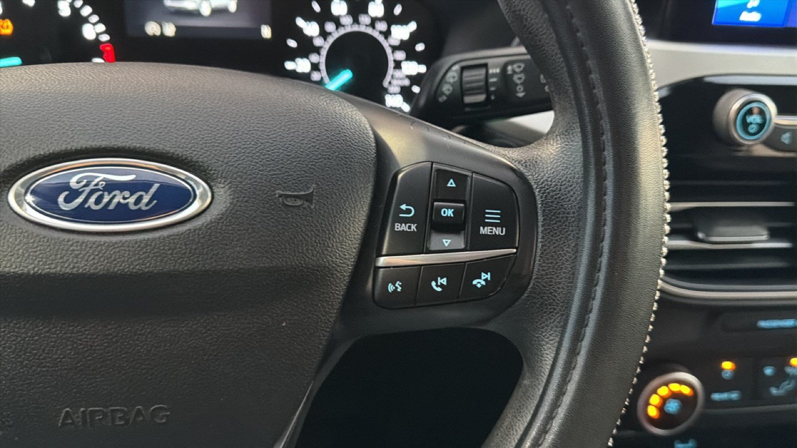 Used 2021 Ford Escape SE w/ SE Sport Appearance Package FWD image 19