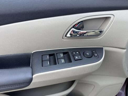 Used 2015 Honda Odyssey EX image 7