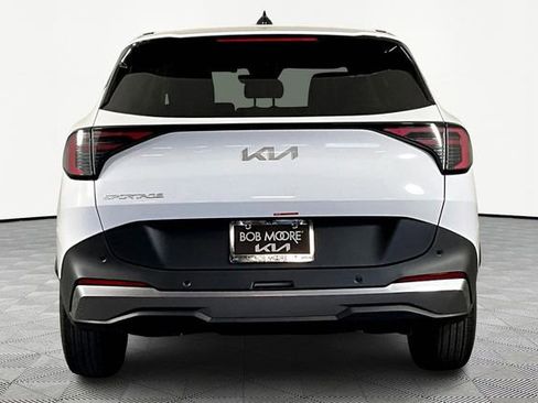 New 2026 Kia Sportage LX image 5
