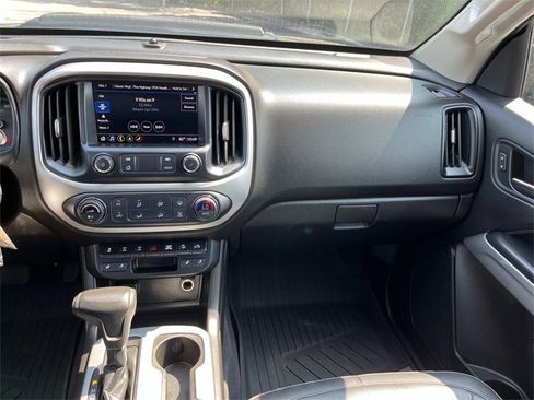 Used 2019 Chevrolet Colorado ZR2 image 13