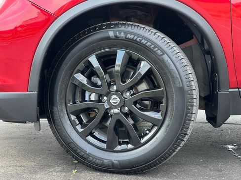 Used 2019 Nissan Rogue SV AWD/4WD image 47