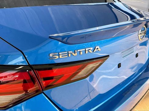 Used 2023 Nissan Sentra SR FWD image 10