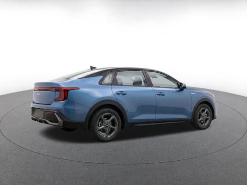 Used 2026 Kia K4 FWD image 9