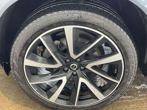 Used 2023 Volvo XC90 B6 Plus w/ Protection Package Premier AWD/4WD image 8