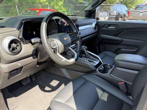 Used 2024 Chevrolet Colorado LT w/ LT Convenience Package II AWD/4WD image 12