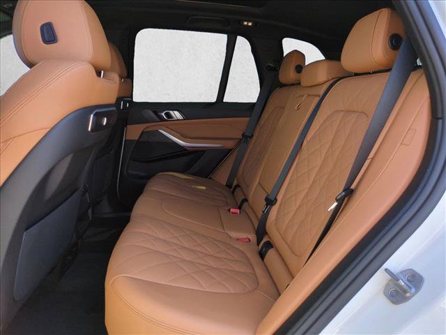 Certified 2025 BMW X5 xDrive40i w/ M Sport Package AWD/4WD image 20