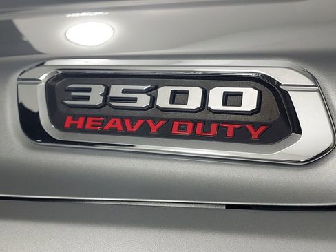 Used 2022 RAM 3500 Tradesman image 11