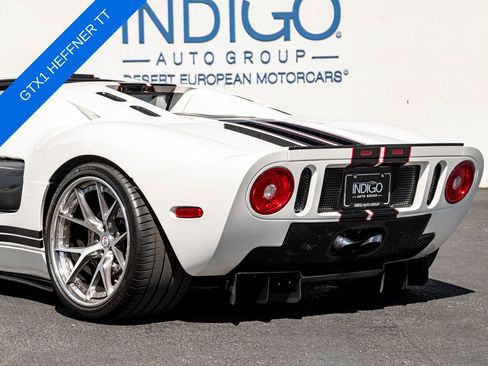 Used 2005 Ford GT RWD image 11
