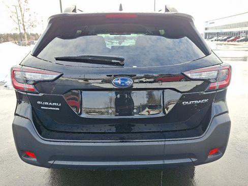 Certified 2025 Subaru Outback Premium image 6