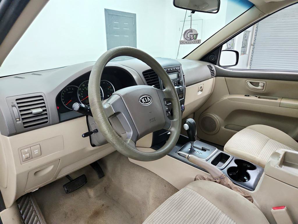 Used 2009 Kia Sorento LX RWD image 13