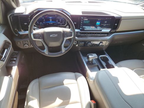 Used 2024 Chevrolet Silverado 1500 LT Trail Boss w/ Convenience Package II AWD/4WD image 14